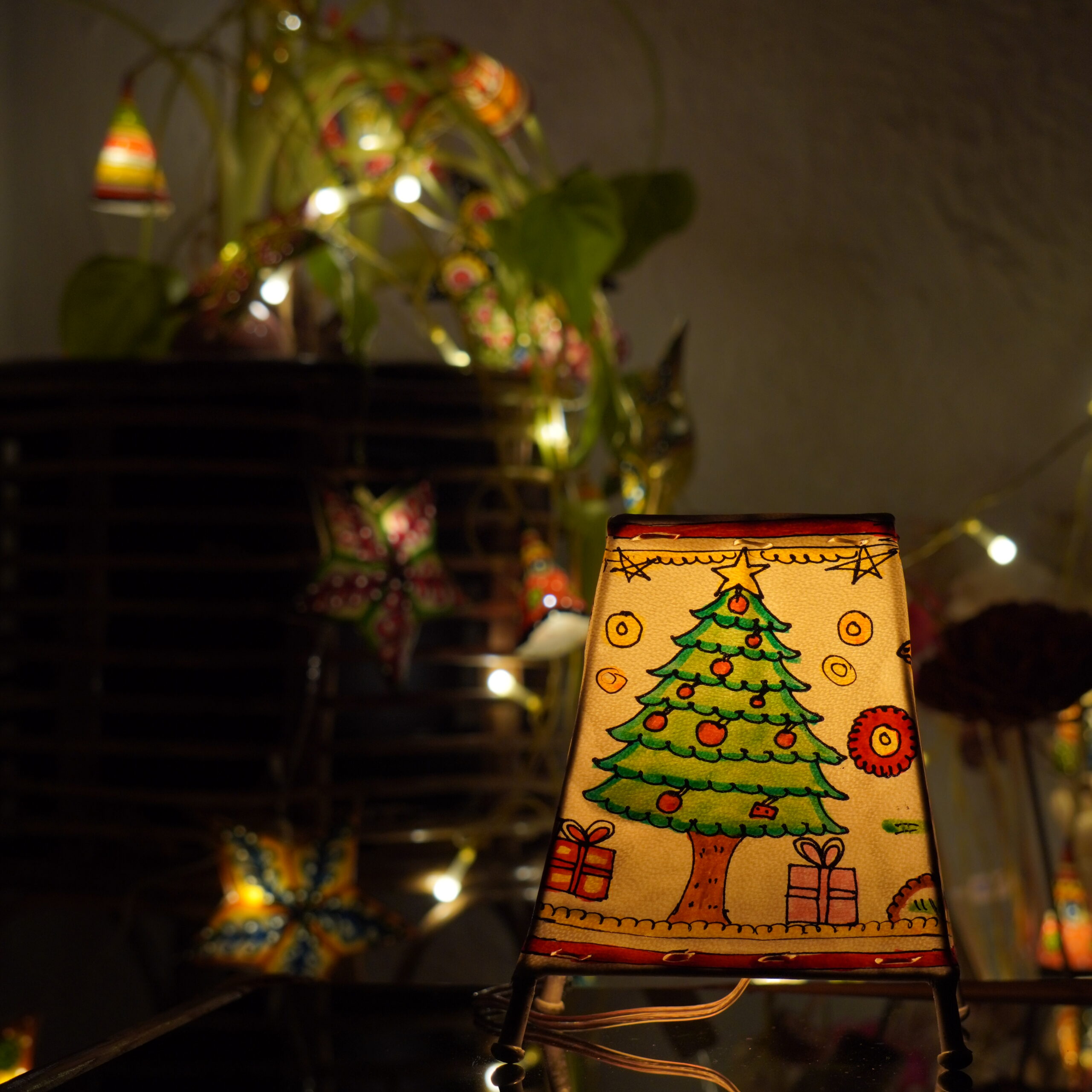 6 -inch hand-painted leather Christmas lamp - Image 3