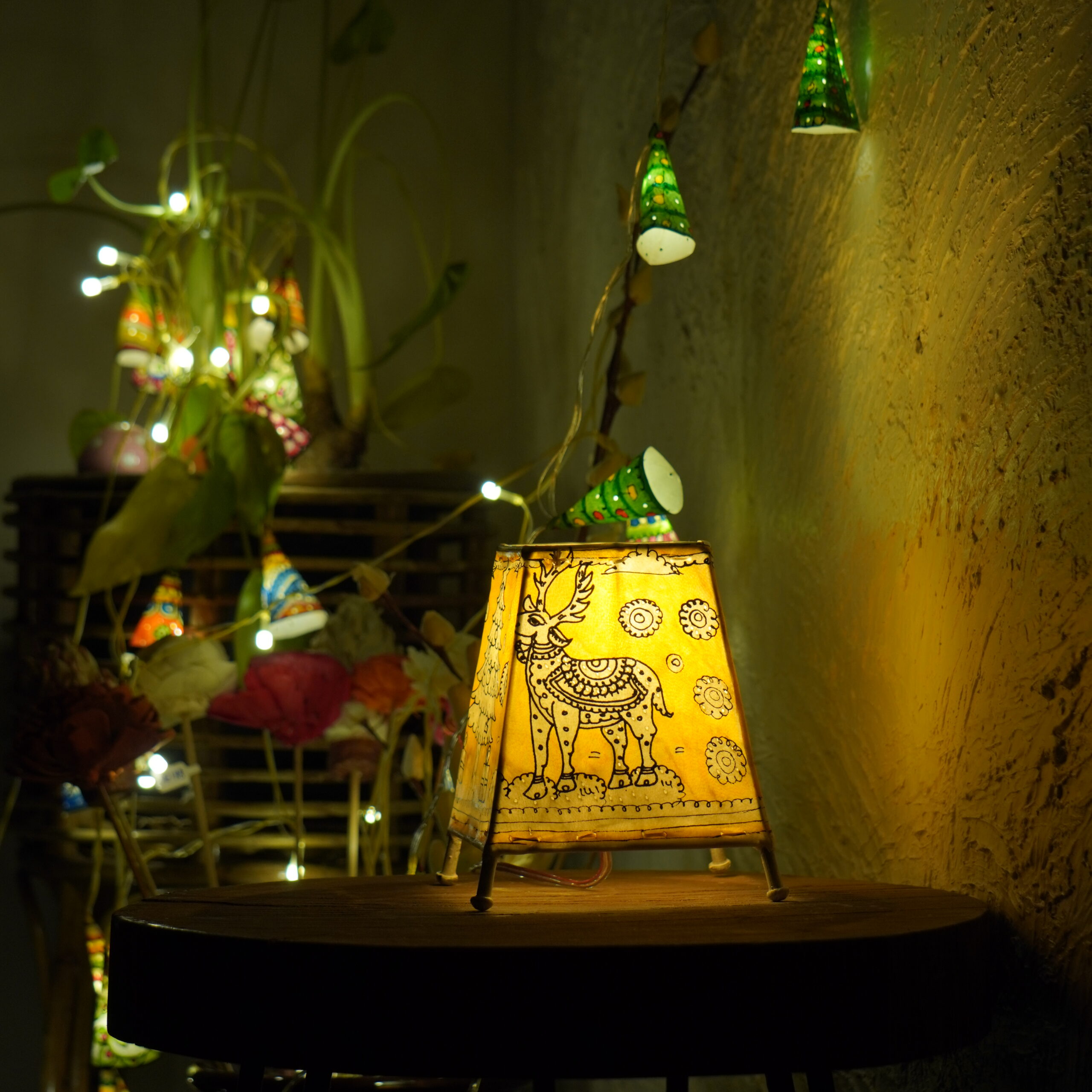 6 -inch hand-painted leather Christmas lamp - Image 3