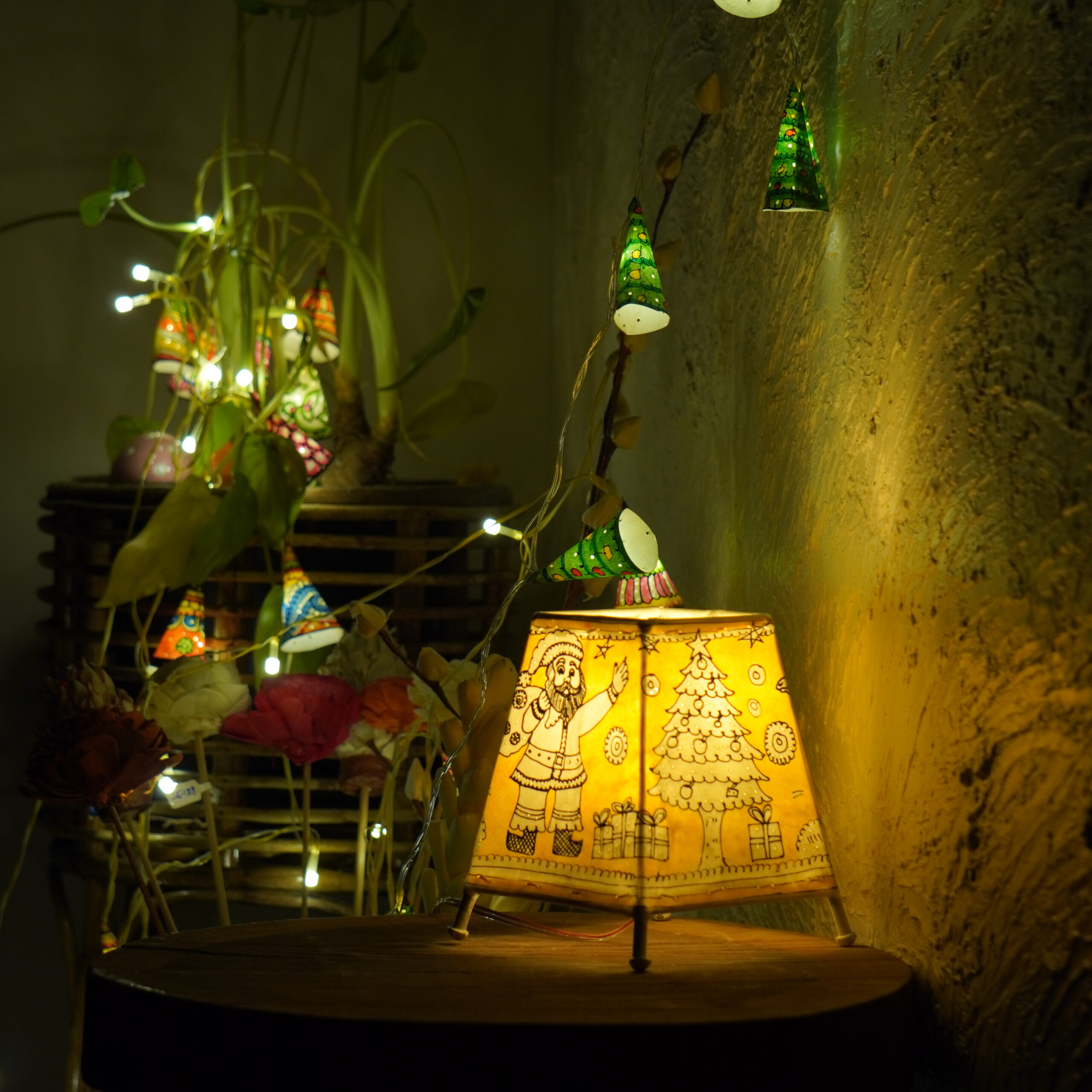 6 -inch hand-painted leather Christmas lamp - Image 5