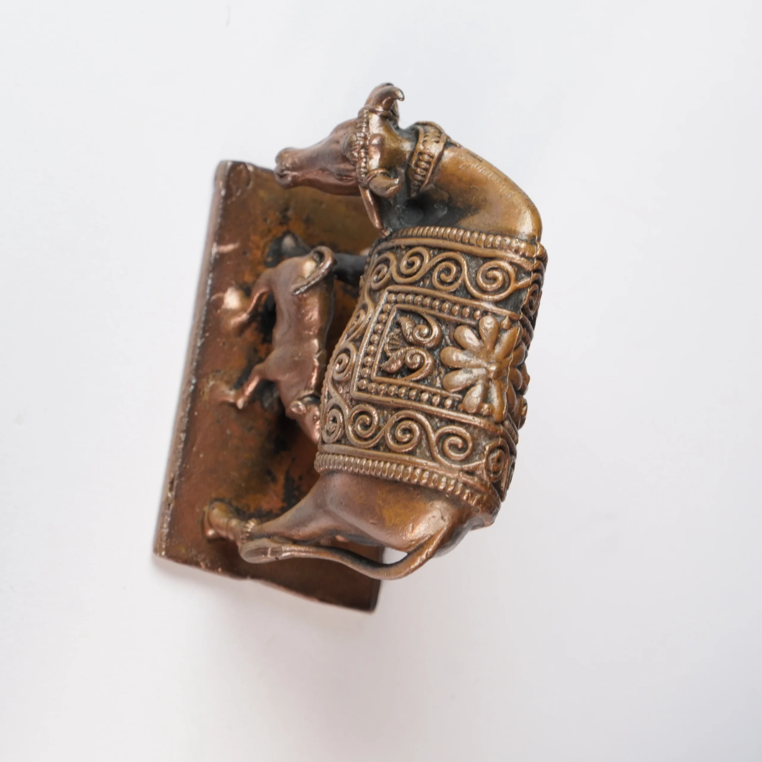 Divine Kamdhenu Cow & Calf Idol - Image 2